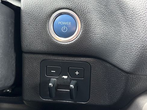 Used 2023 Toyota Tundra Limited w/ Power Package AWD/4WD image 24