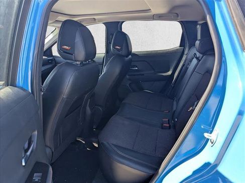 Used 2025 Nissan Kicks SR w/ SR Premium Package image 15