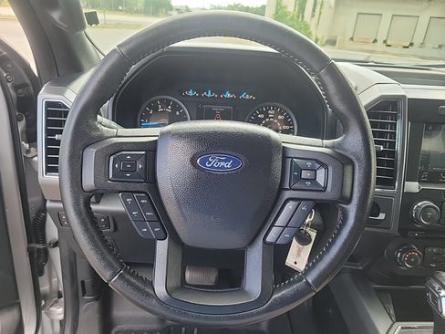 Used 2017 Ford F150 XLT w/ Equipment Group 302A Luxury RWD image 24