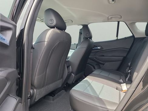 New 2026 Chevrolet Trax LT w/ Midnight Edition FWD image 10