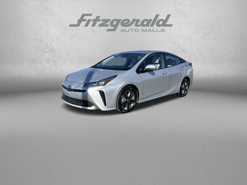 Used 2019 Toyota Prius Limited image 3