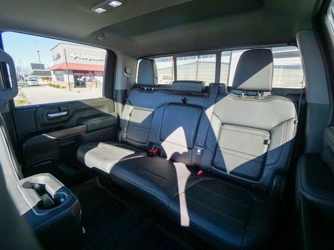 Used 2022 GMC Sierra 3500 Denali image 34