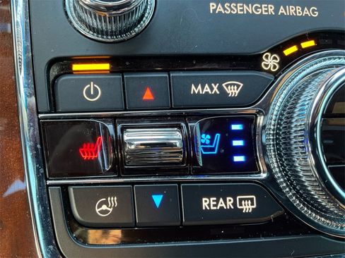 Used 2020 Lincoln Continental Reserve image 23