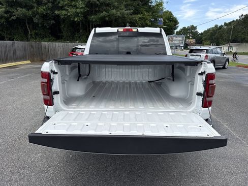 Used 2019 RAM 1500 Laramie AWD/4WD image 35