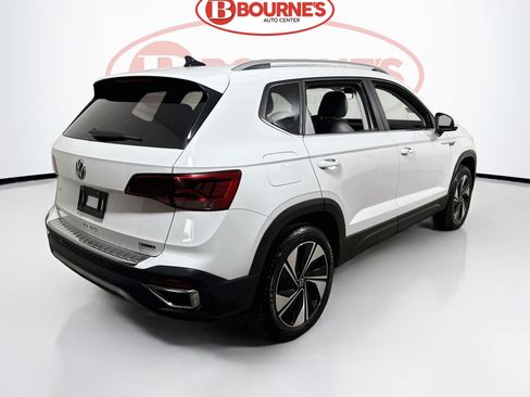 Used 2023 Volkswagen Taos SE AWD/4WD image 10