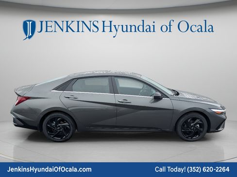 New 2026 Hyundai Elantra SEL Sport Premium FWD image 11