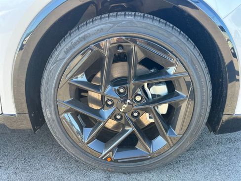 New 2025 Kia K4 GT-Line Turbo FWD image 11