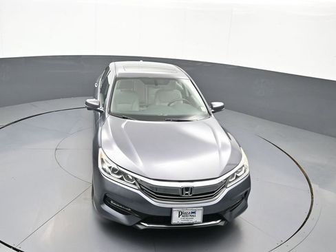 Certified 2017 Honda Accord EX-L image 35