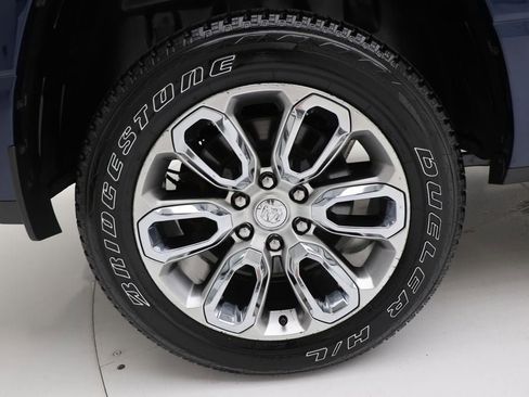 Used 2023 RAM 1500 Laramie image 16