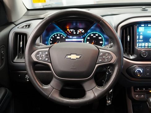 Used 2022 Chevrolet Colorado Z71 w/ Safety Package image 6