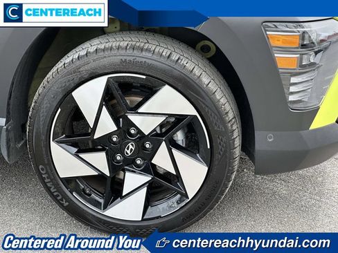 Used 2024 Hyundai Kona Limited AWD/4WD image 7