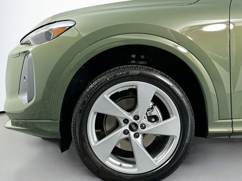 New 2025 Audi Q5 Premium Plus image 11