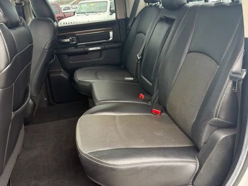 Used 2017 RAM 1500 Laramie w/ Convenience Group AWD/4WD image 14