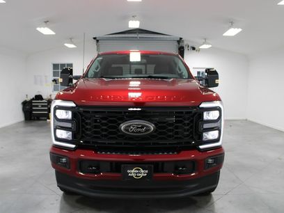 New 2026 Ford F250 Lariat w/ Black Appearance Package