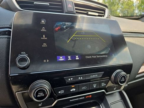 Used 2018 Honda CR-V Touring image 18