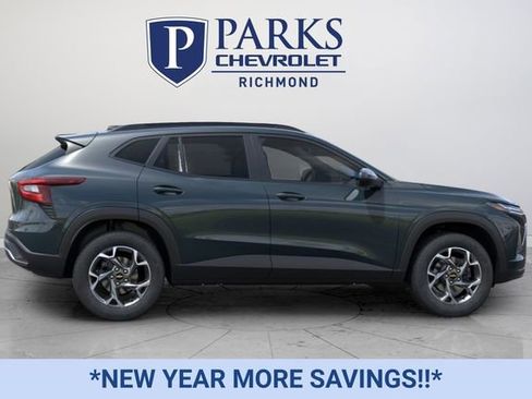 New 2026 Chevrolet Trax LT w/ Driver Confidence Package image 5