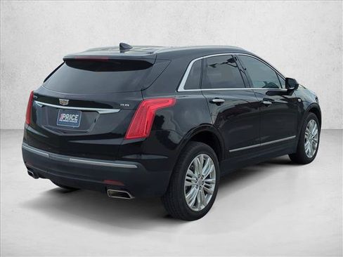 Used 2018 Cadillac XT5 Premium Luxury FWD image 5