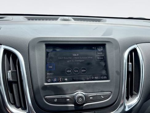 Used 2024 Chevrolet Equinox LT AWD/4WD image 16