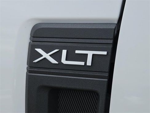 New 2025 Ford Maverick XLT w/ XLT Luxury Package image 7