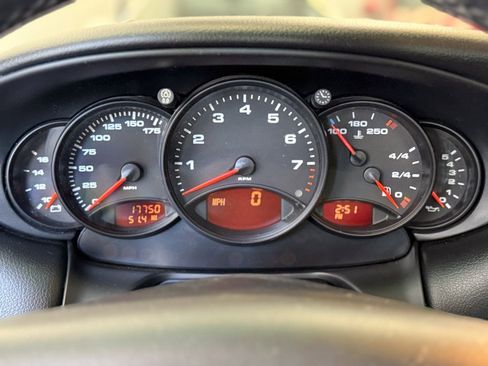 Used 2000 Porsche 911 Carrera image 9