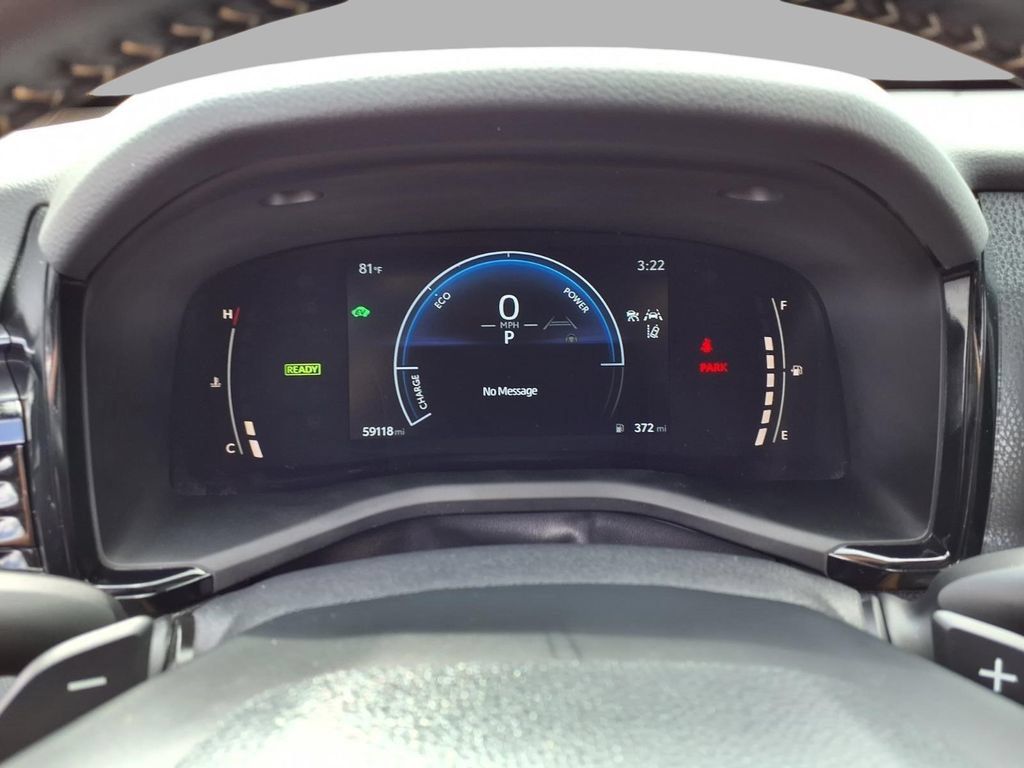 Used 2025 Toyota Camry SE FWD image 17