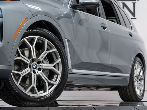 New 2026 BMW X7 xDrive40i w/ Executive Package image 28