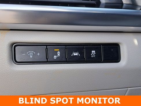 Used 2022 Kia Telluride S image 14