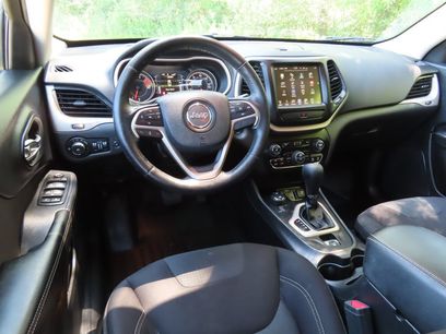 Used 2017 Jeep Cherokee Latitude w/ Comfort/Convenience Group