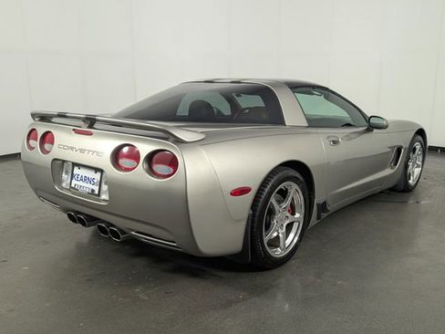 Used 1999 Chevrolet Corvette Coupe w/ Memory Pkg RWD image 8