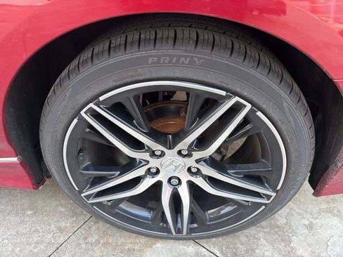 Used 2021 Honda Accord Touring image 12