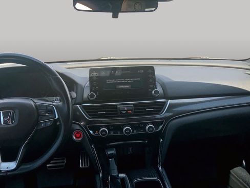 Used 2018 Honda Accord Sport image 7