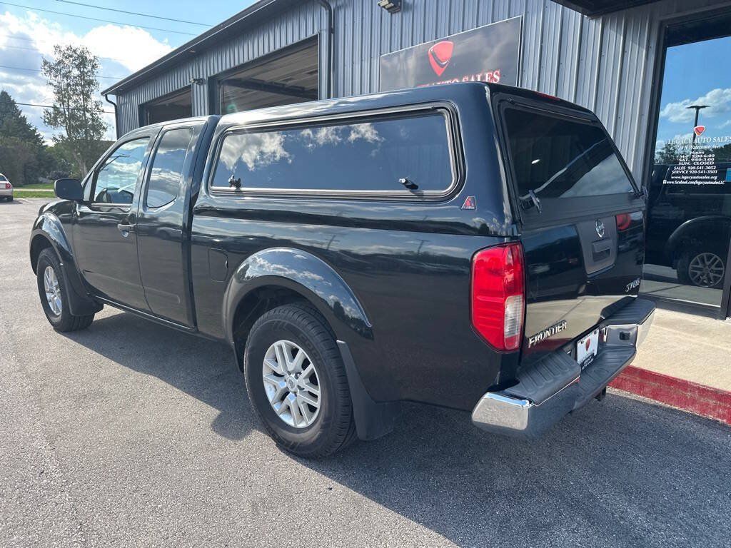 Used 2016 Nissan Frontier SV AWD/4WD image 3