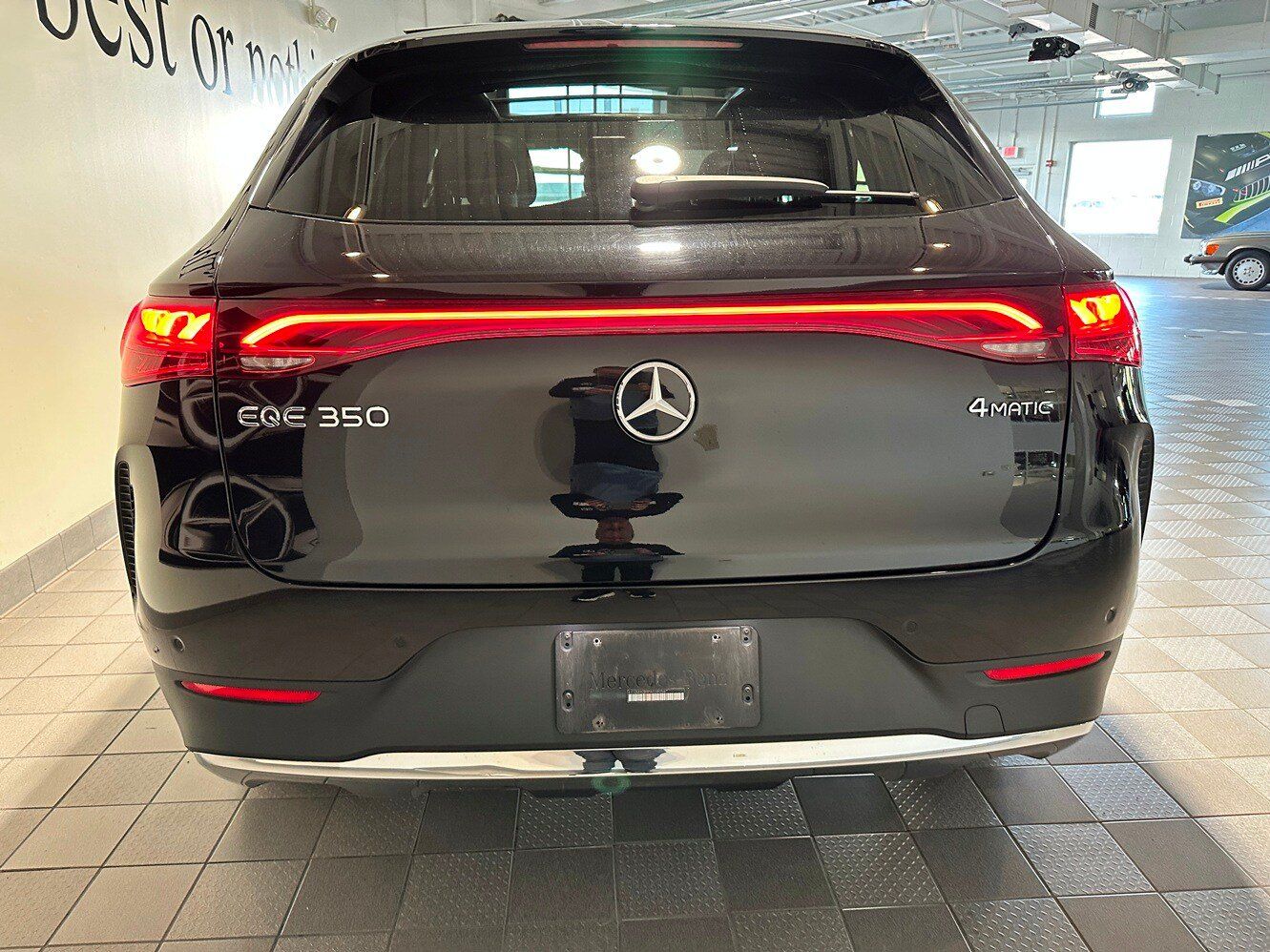 Used 2023 Mercedes-Benz EQE 350+ 4MATIC SUV image 5