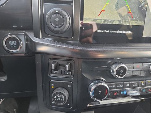 New 2025 Ford F150 Lariat w/ Equipment Group 501A Mid image 16