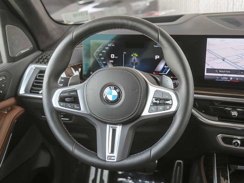 Used 2026 BMW X7 M60i image 12