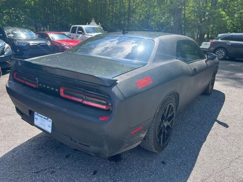 Used 2017 Dodge Challenger R/T Plus image 5