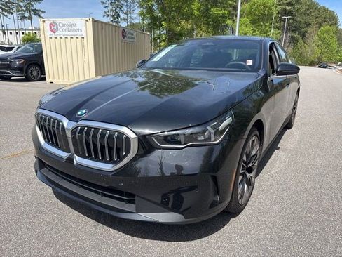 Certified 2026 BMW 530i w/ Premium Package image 1