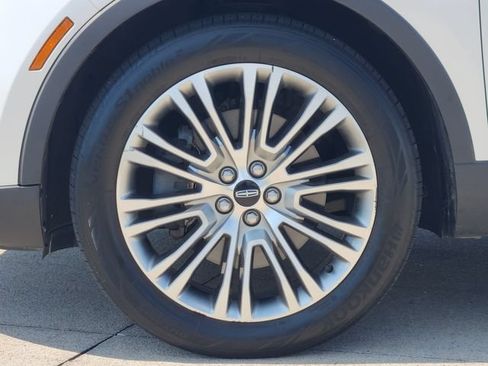 Used 2018 Lincoln MKX Reserve w/ Lincoln MKX Climate Package FWD image 10