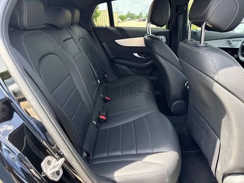 Used 2023 Mercedes-Benz GLC 300 4MATIC Coupe image 11