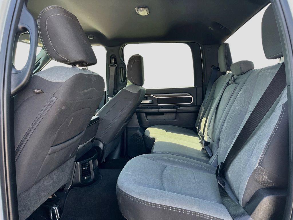 Used 2024 RAM 2500 Big Horn AWD/4WD image 23