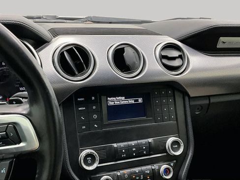 Used 2019 Ford Mustang GT RWD image 7