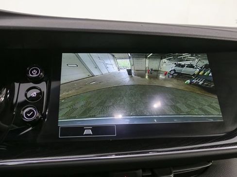 Used 2022 Buick Envision Essence w/ Safety Package FWD image 25