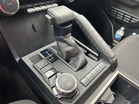 Used 2025 Toyota 4Runner SR5 image 27