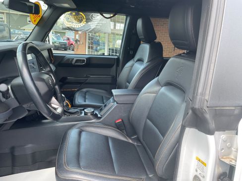Used 2024 Ford Bronco Badlands AWD/4WD image 14
