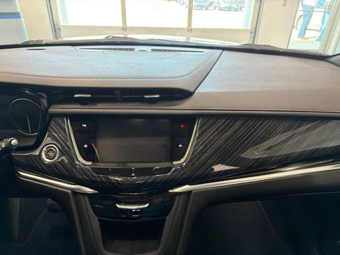 Used 2024 Cadillac XT6 Premium Luxury w/ LPO, Floor Liner Package AWD/4WD image 26