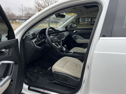 Used 2021 Audi Q3 2.0T Premium w/ Convenience Package image 17