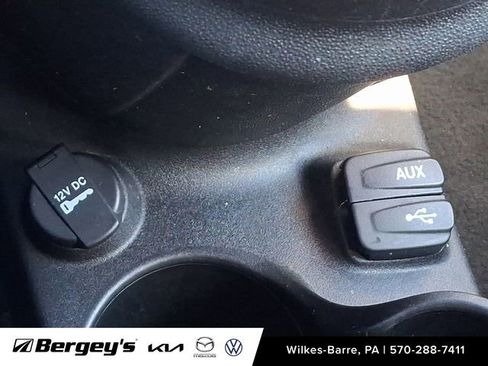 Used 2016 FIAT 500 e w/ Esport Package FWD image 26