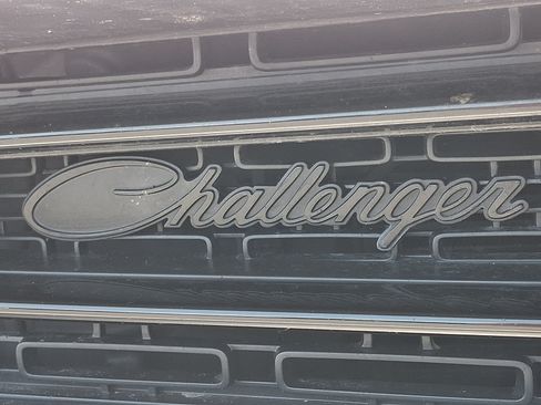 Used 2022 Dodge Challenger SXT w/ Driver Convenience Group AWD/4WD image 29