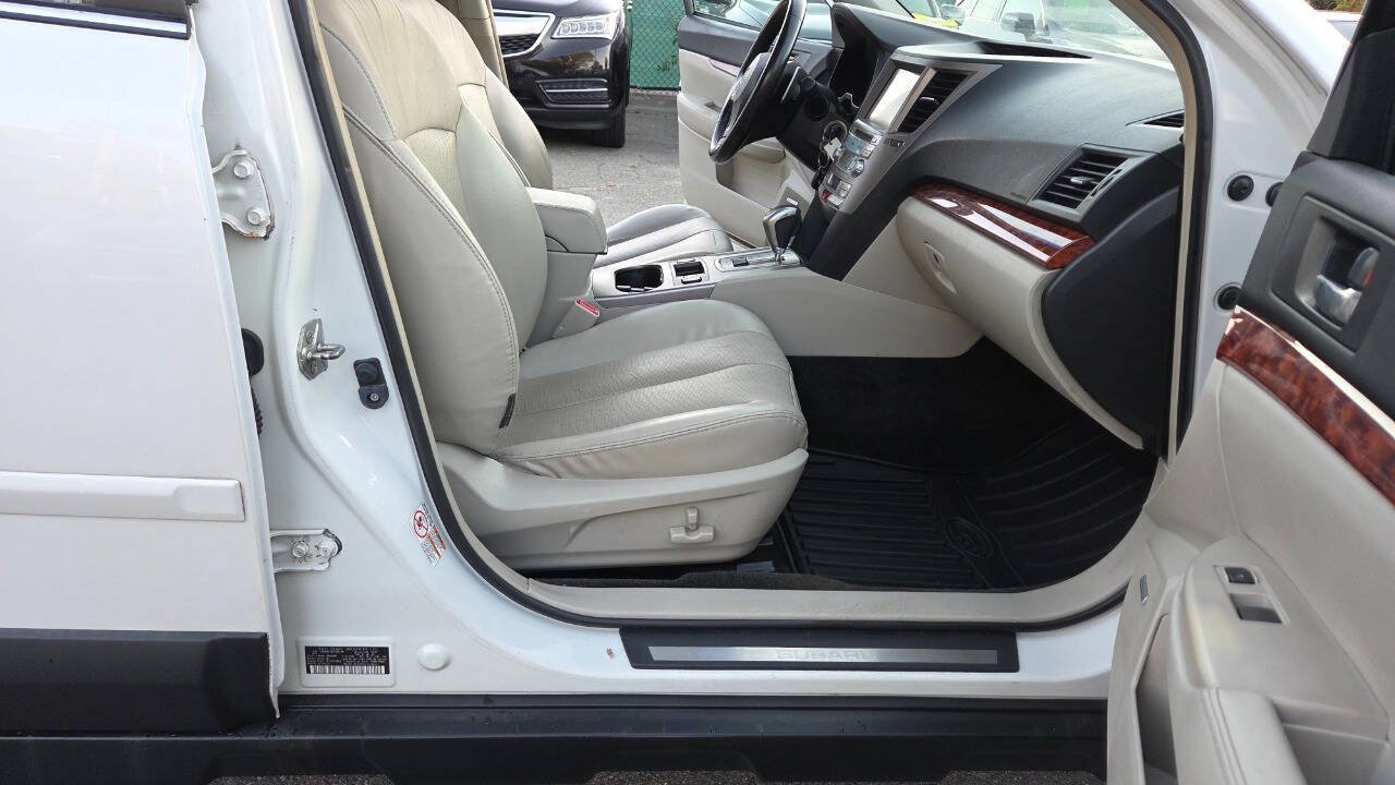 Used 2012 Subaru Outback 2.5i Limited AWD/4WD image 42