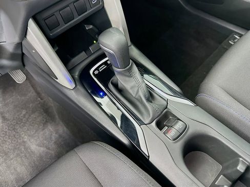 Certified 2024 Toyota Corolla Cross SE image 16